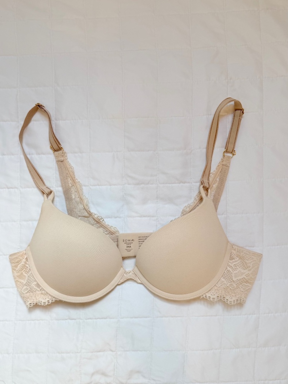 EMBRACEABLE Push-Up Plunge Bra with Lace - 34A